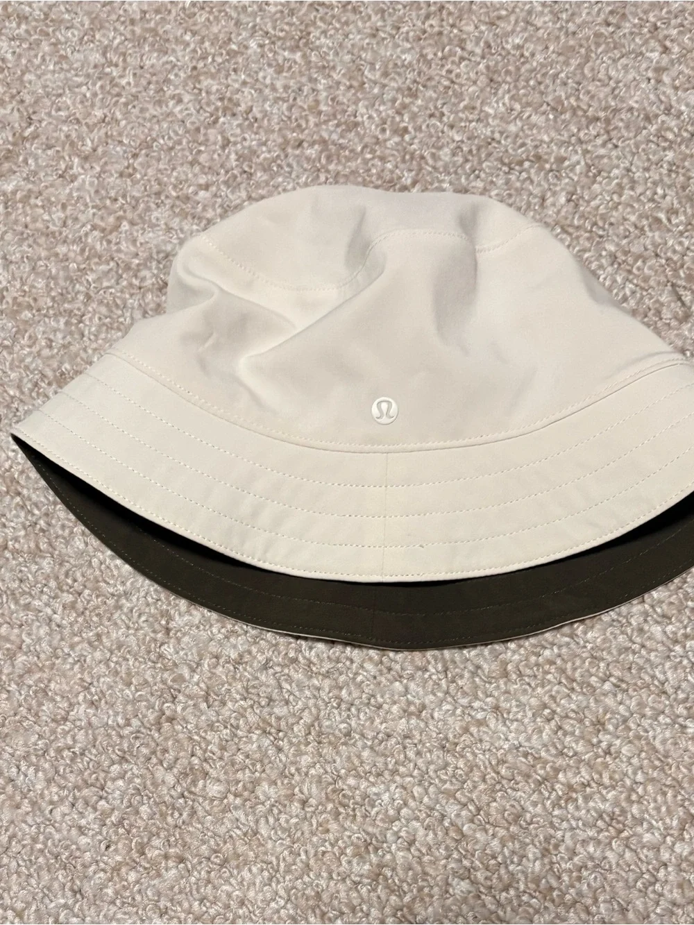 lululemon athletica Women's Reversible Cream and Olive Bucket Hat